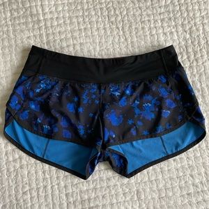 Lululemon speed up shorts, size 4, small